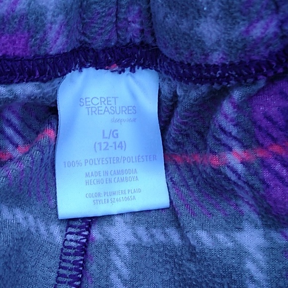 Pajama Set - Picture 7 of 7